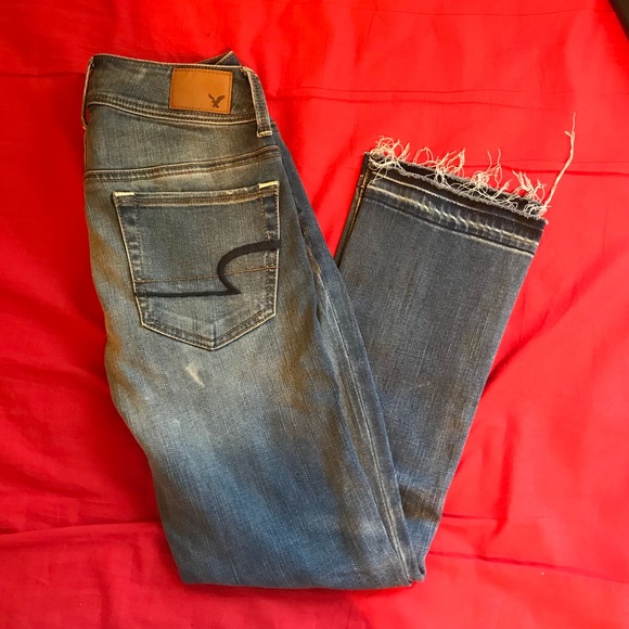 American Eagle Outfitters Denim - AMERICAN EAGLE OUTFITTERS Kick Crop Jeans